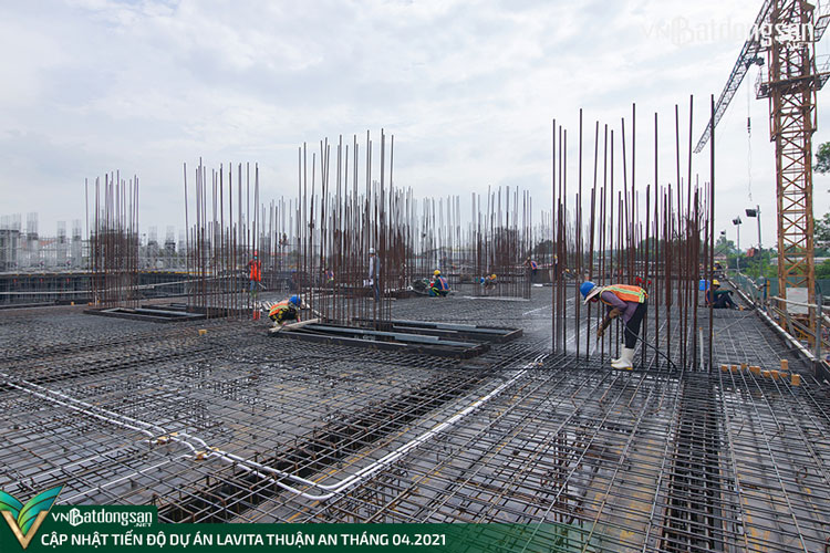 Thi c&ocirc;ng cốt th&eacute;p s&agrave;n tầng 2 Block C - Lavita Thuận An